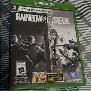 Tom Clancy's Rainbow Six Siege for Xbox One - Green Case